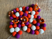 Load image into Gallery viewer, Clemson Tigers Garland

