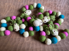 Load image into Gallery viewer, Colorful Pineapple Felt Garland
